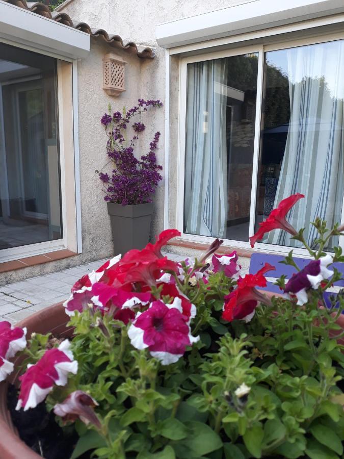 Bed and Breakfast Dans Un Jardin Bb Et Jacuzzi Мандельє-ла-Напуль Екстер'єр фото