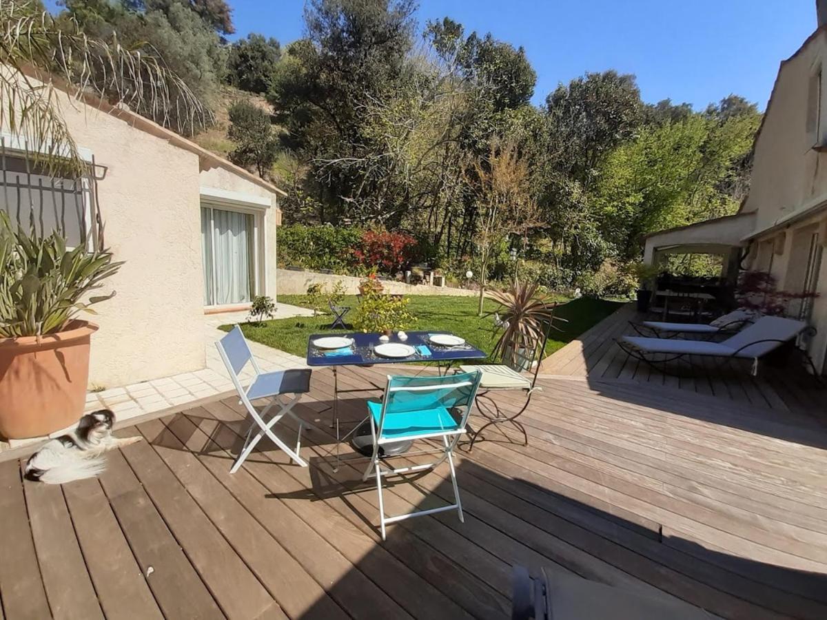 Bed and Breakfast Dans Un Jardin Bb Et Jacuzzi Мандельє-ла-Напуль Екстер'єр фото