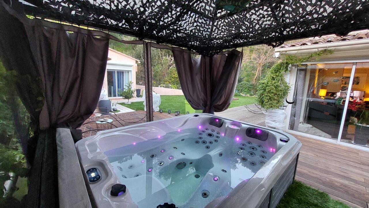 Bed and Breakfast Dans Un Jardin Bb Et Jacuzzi Мандельє-ла-Напуль Екстер'єр фото